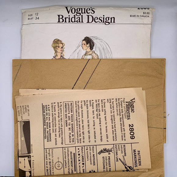 Rare UNCUT Vintage Vogue Bridal Designs 1973 Sewing Pattern 2809 - Picture 3 of 3